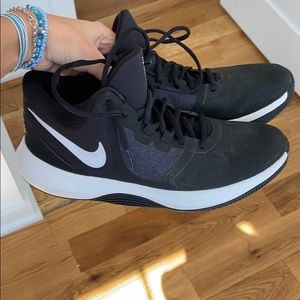 NEW Nike basketball shoes black grey white